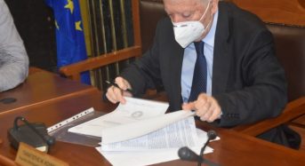 Υπογραφή αποτελέσμάτων για την Επιχορήγηση φορέων κοινωνικής και αλληλέγγυας οικονομίας στο Βόρειο Αιγαίο